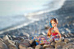 PICTURES: Sindy marks her 50th birthday with getaway on Sidmouth beach